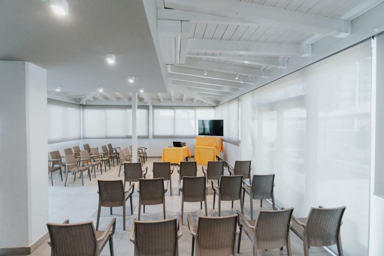 Hotel D'Atri Montesilvano Marina エクステリア 写真