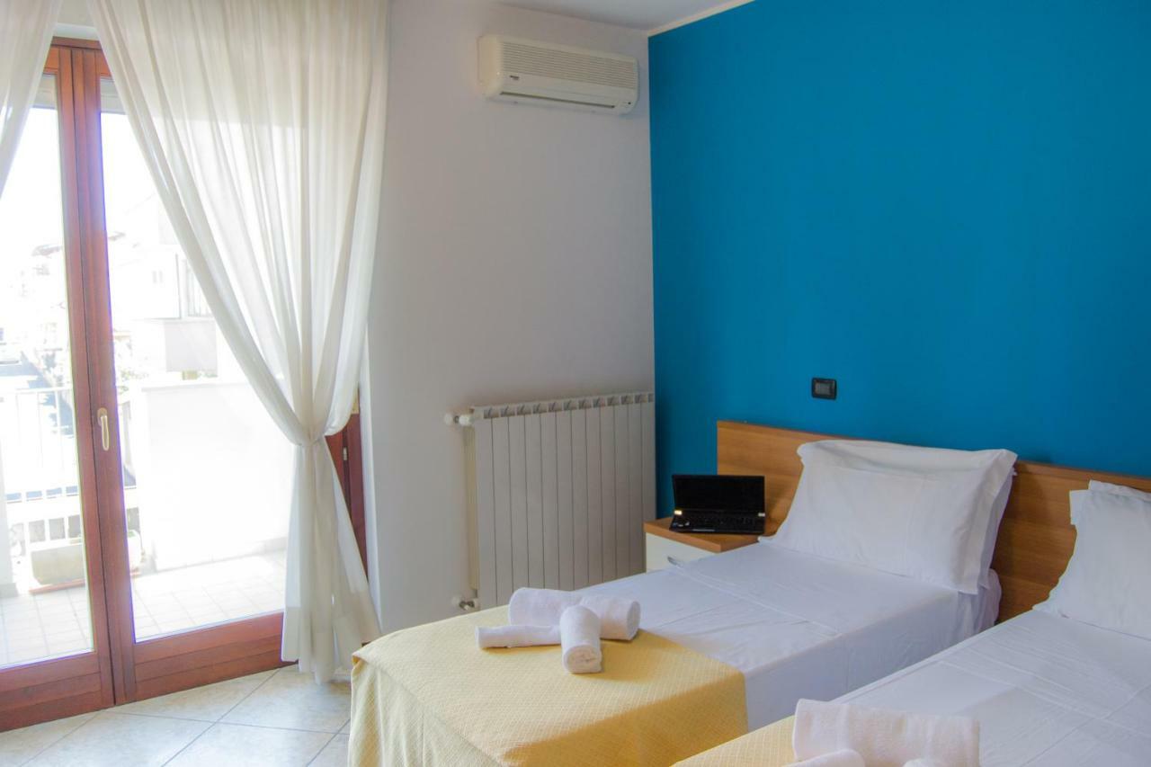 Hotel D'Atri Montesilvano Marina エクステリア 写真