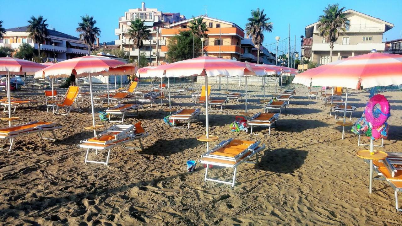 Hotel D'Atri Montesilvano Marina エクステリア 写真